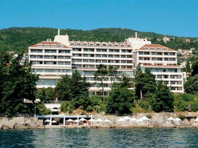 Hotel Excelsior - Liburnia Lovran Exterior foto